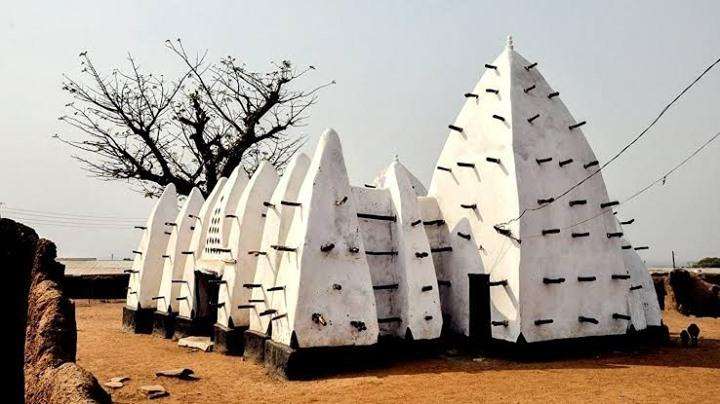 Read more about the article The Mecca of West Africa; the Larabanga mosque